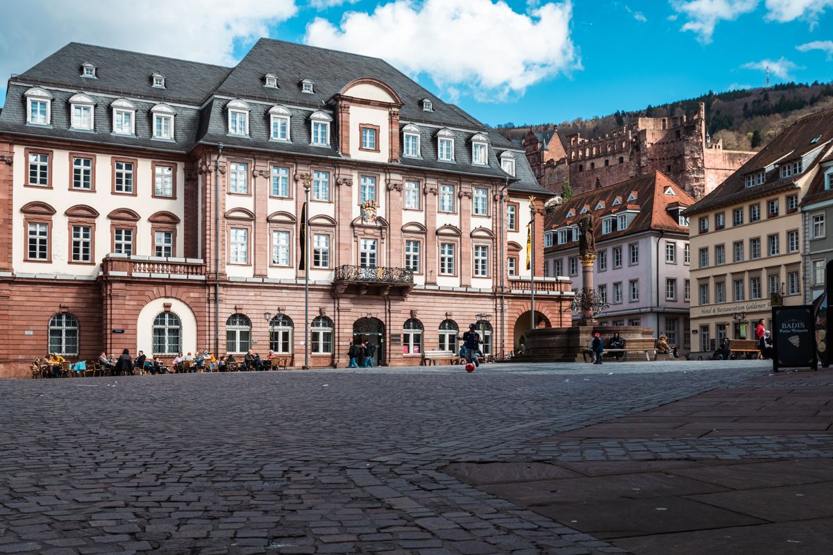 Historické centrum města s dlážděným náměstím